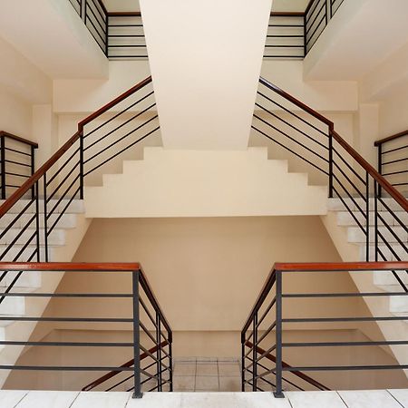 Reddoorz Plus Near Plaza Blok M Jakarta Exterior foto
